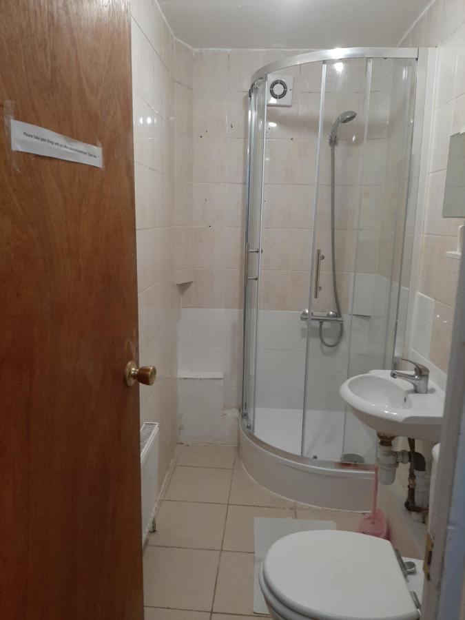 Single Room With Underbed 8 Londyn Zewnętrze zdjęcie